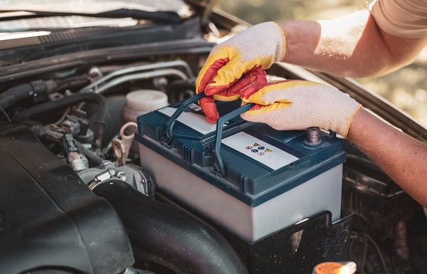 تفاوت باتری یو پی اس و باتری ماشین