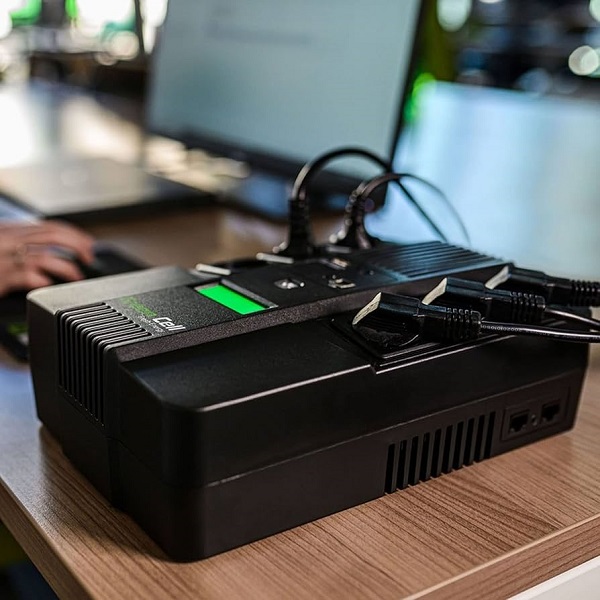 انتخاب بهترین یو پی اس برای کامپیوتر