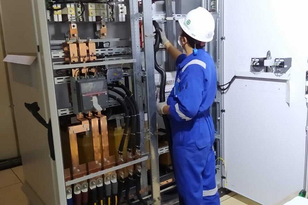 اجرای یو پی اس صنعتی